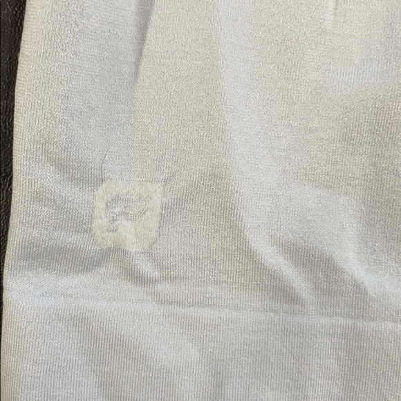 Fabletics workout top - Picture 3 of 4